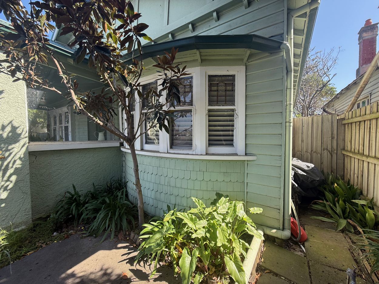179 Nicholson Street, Brunswick East — Bay window detail