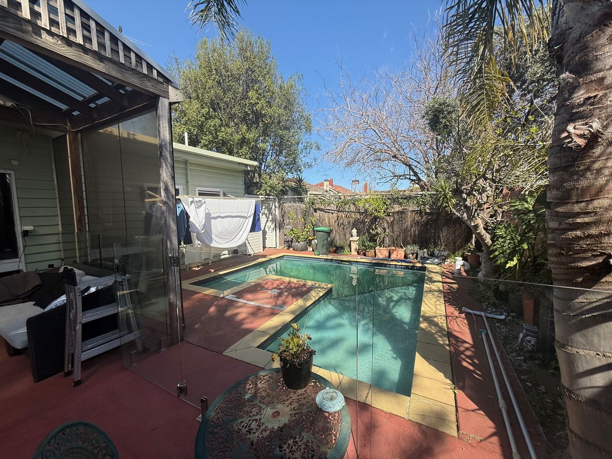 179 Nicholson Street, Brunswick East — Swimming pool