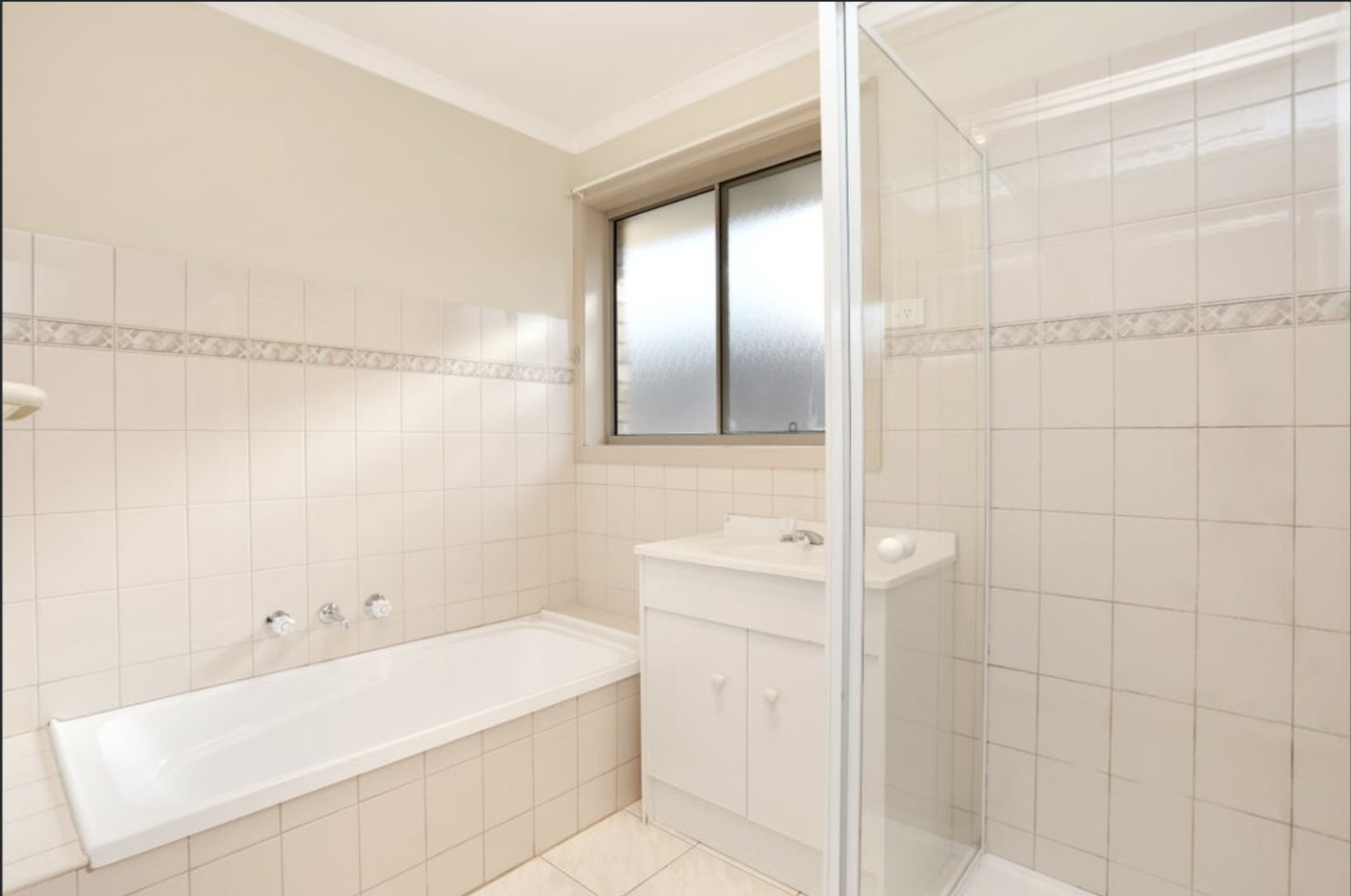 4/14 Stanford Close, Fawkner