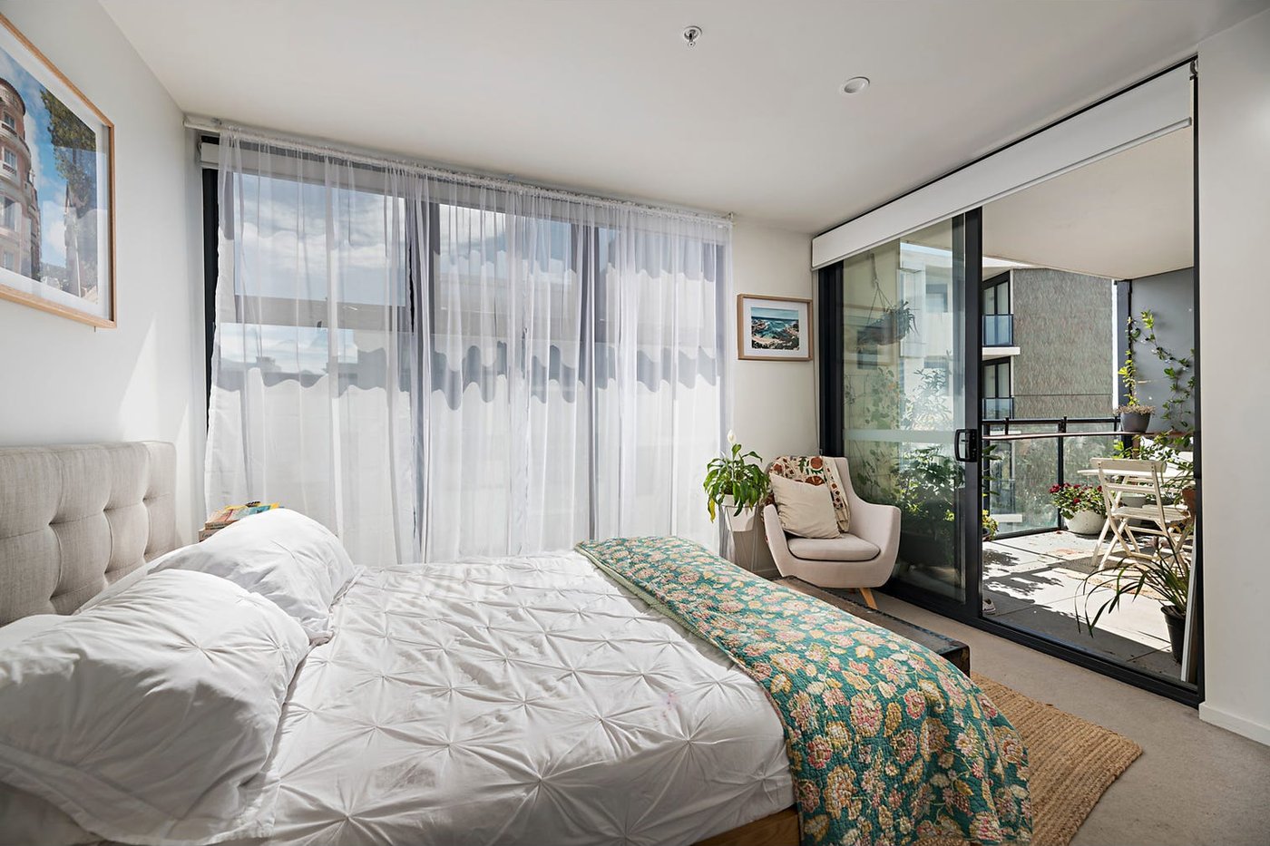 404/2 Moonering Drive, Coburg