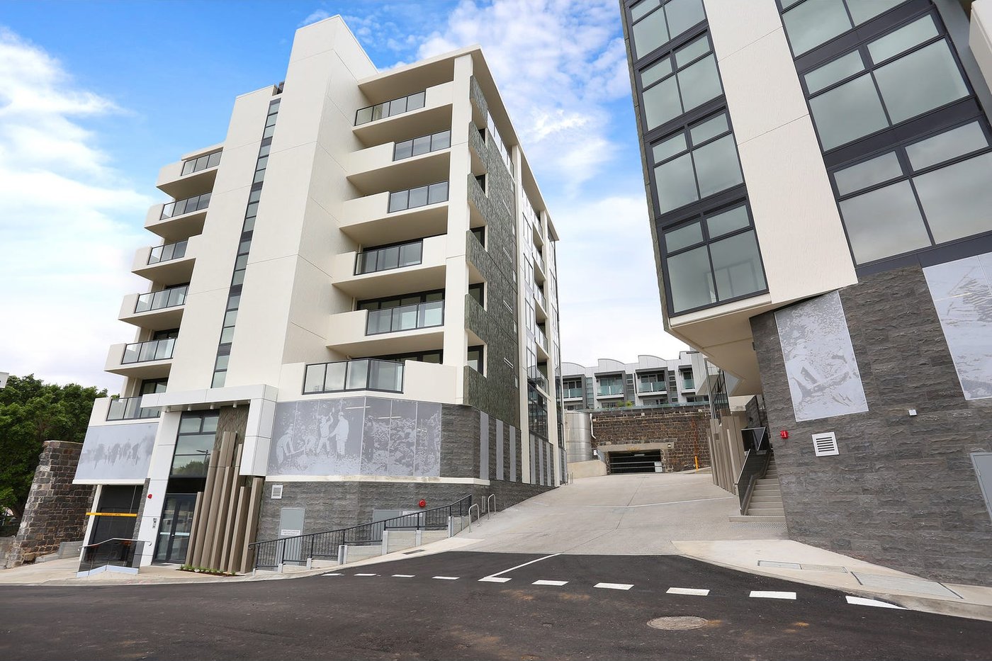 404/2 Moonering Drive, Coburg